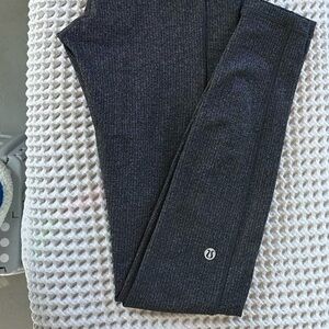 LuluLemon Leggings - Size 4 - Grey